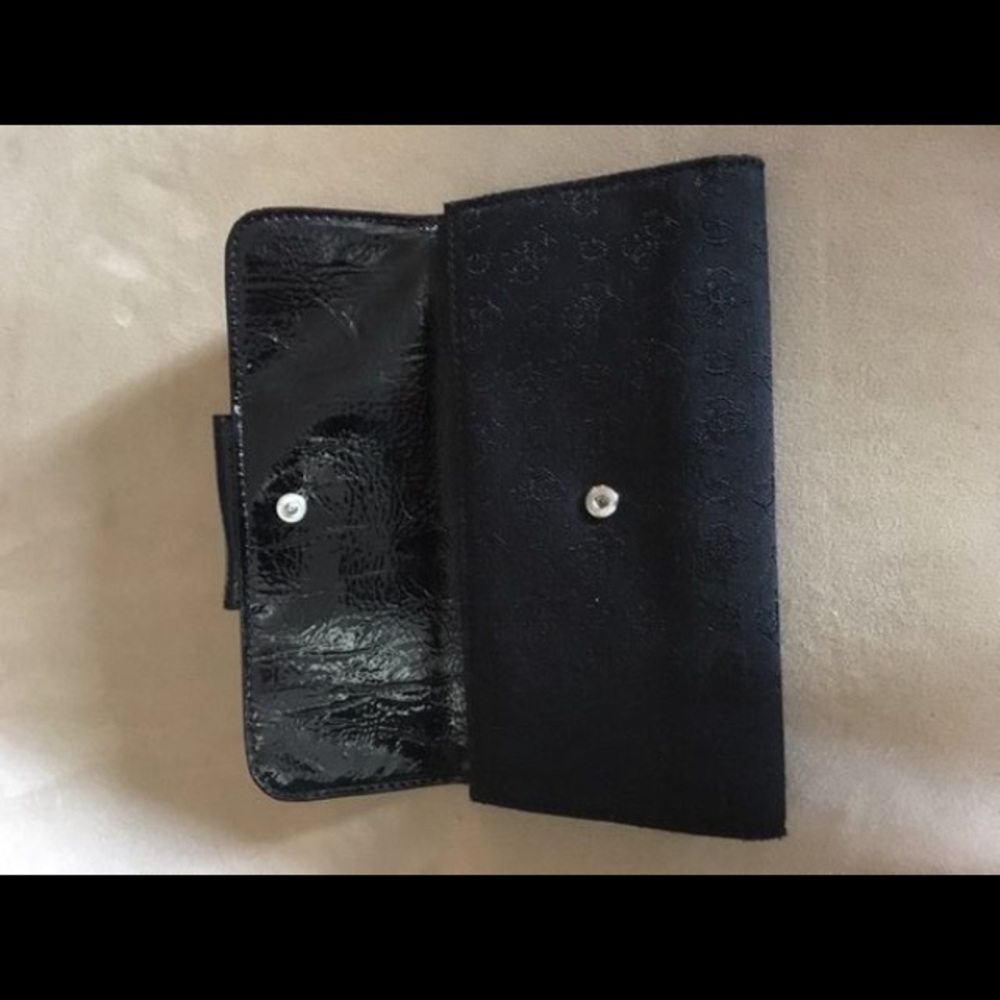Guess wallet - Picture 3 of 4